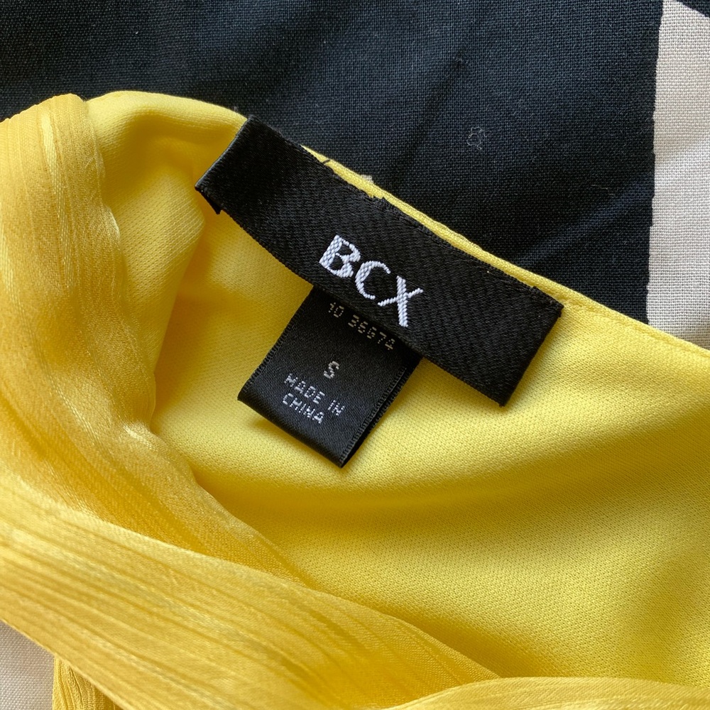 BCX Sunshine Yellow Ruffled Blouse - Picture 4 of 6